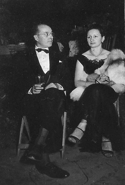Mi madre, Dª Lola, y mi padre, D. José, año 1953.