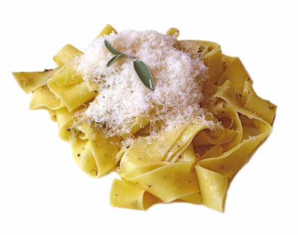 Pappardelle con alcaparras