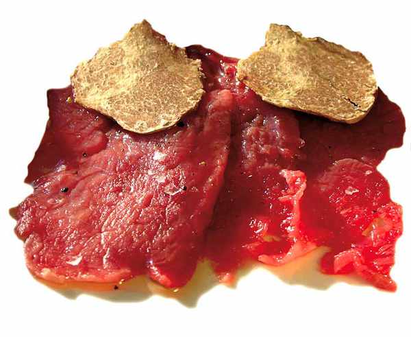 Carpaccio de ternera con trufa blanca del Piemonte