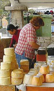 Mercado dominical de Cangas de Onís