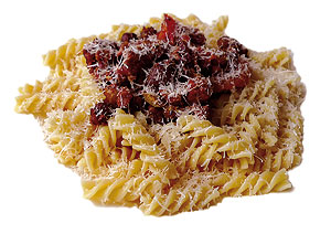 Fusilli a la boloñesa